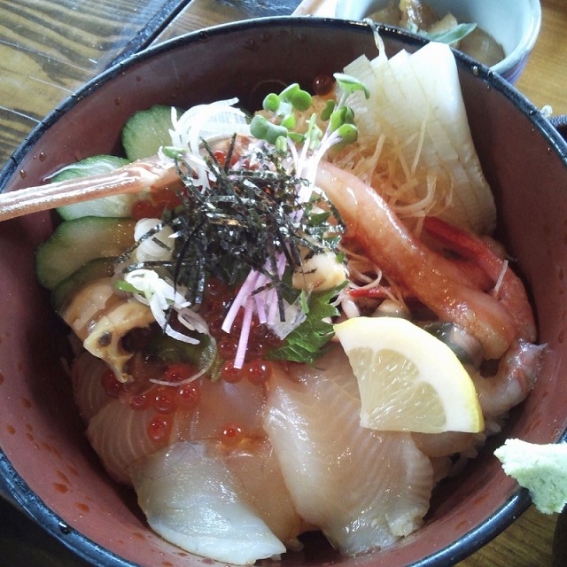 海鮮丼