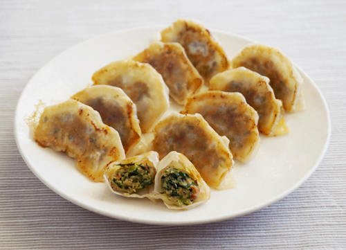 ピリ辛小松菜餃子 ピリ辛小松菜餃子